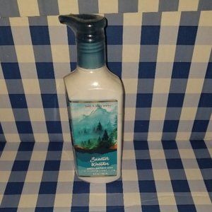 Sweater Weather - Gel Hand Soap Bath & Body Works